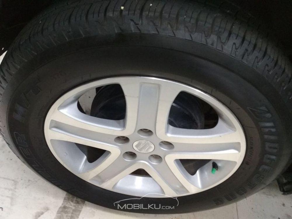 Mobil Suzuki Grand Vitara 2008