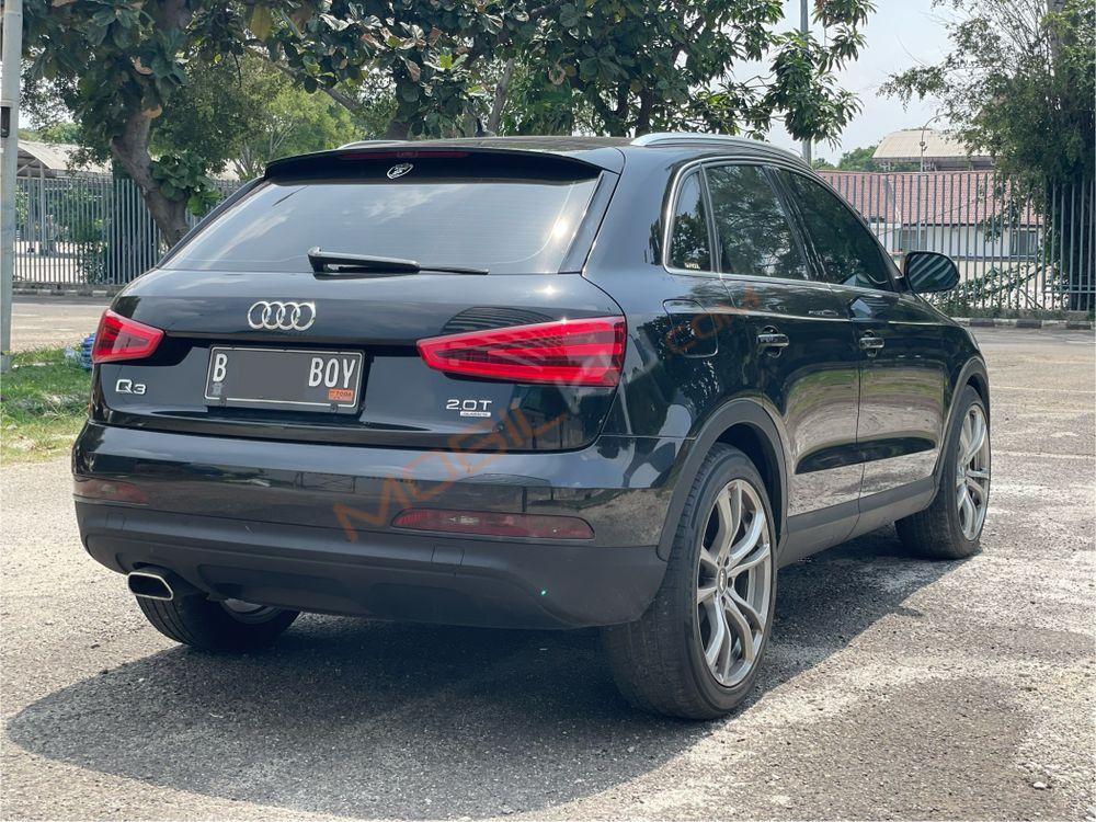 Mobil Audi Q3 2014
