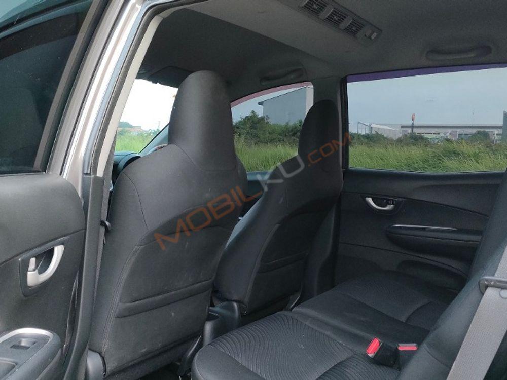 Mobil Honda Mobilio 2015