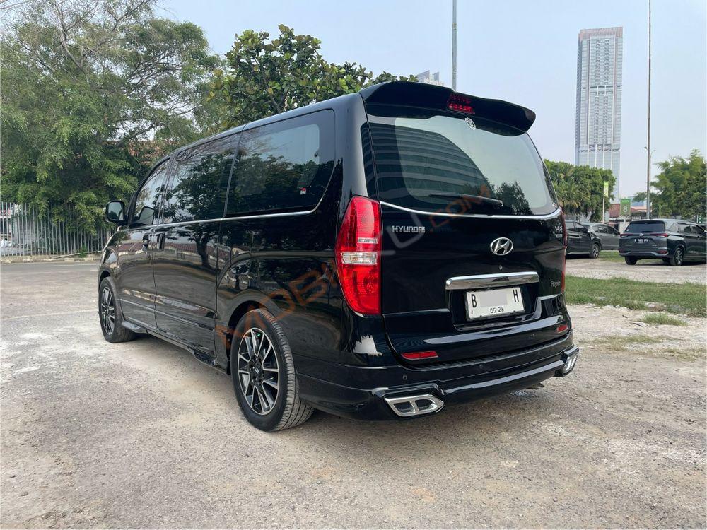 Mobil Hyundai H-1 2018