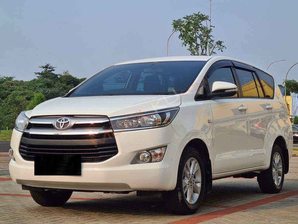 Mobil Toyota Kijang Innova 2016