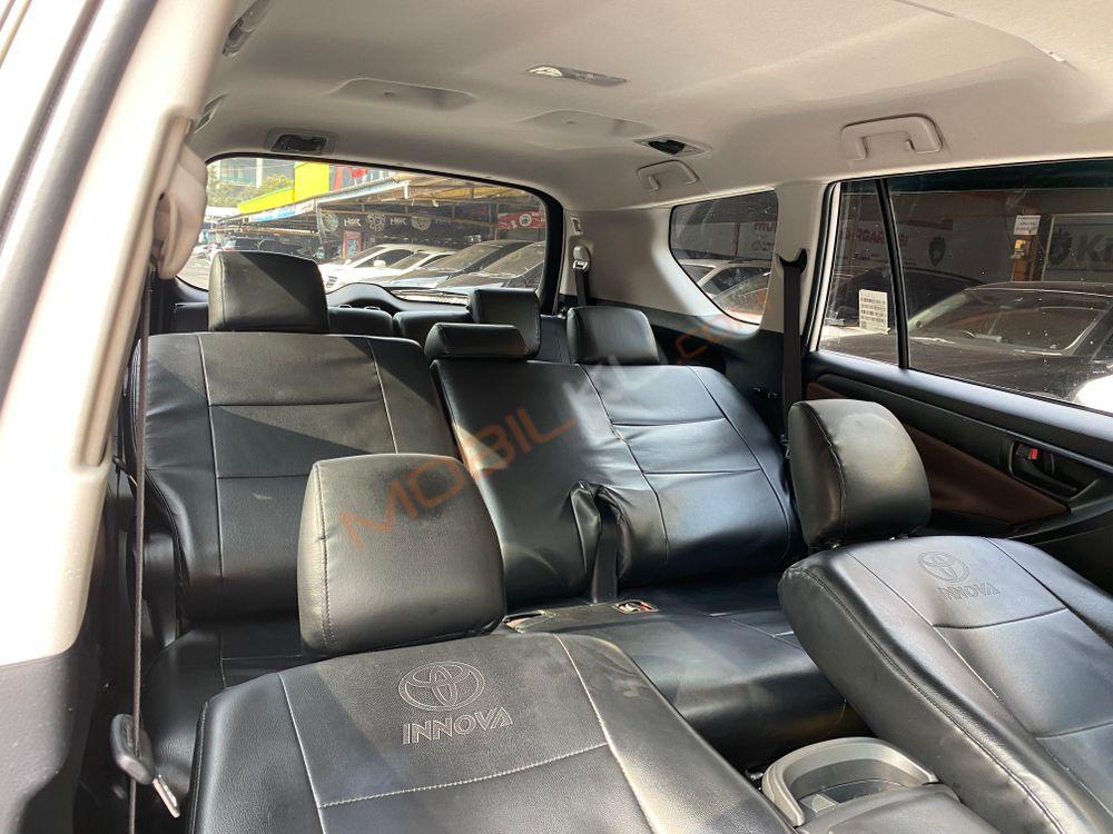 Mobil Toyota Kijang Innova 2021