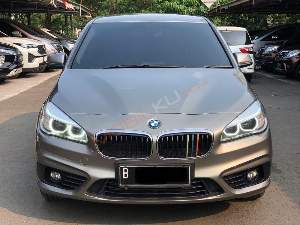 Mobil BMW 2 Series 2015