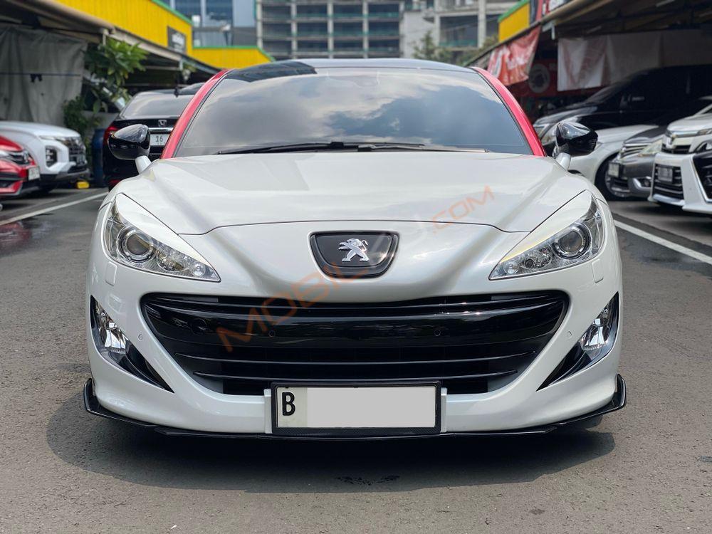 Mobil Peugeot RCZ 2012