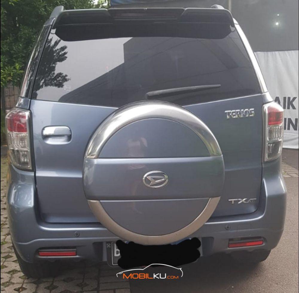 Mobil Daihatsu Terios 2011