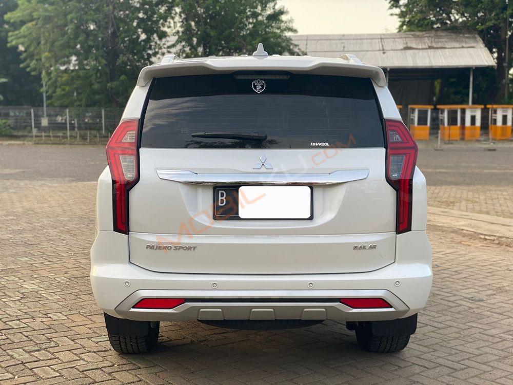 Mobil Mitsubishi Pajero Sport 2021