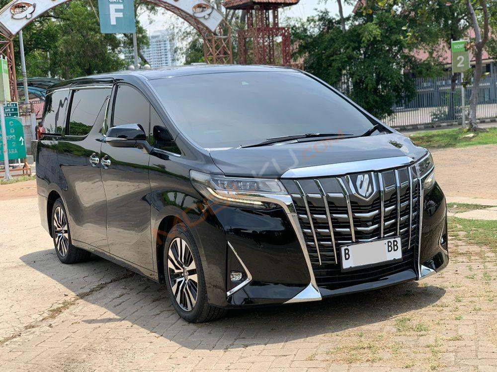 Mobil Toyota Alphard 2020