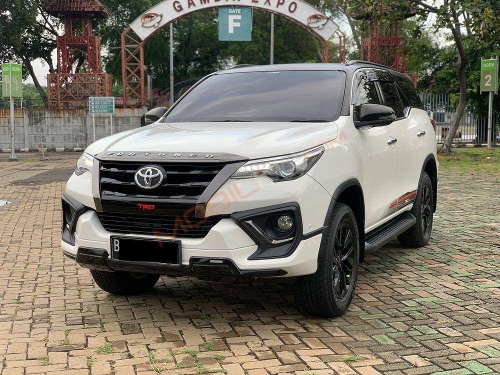 Mobil Toyota Fortuner 2020