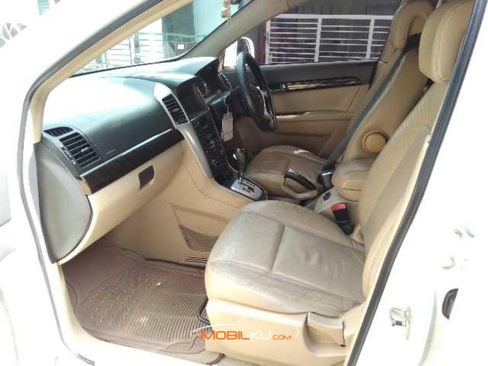 Mobil Chevrolet Captiva 2009