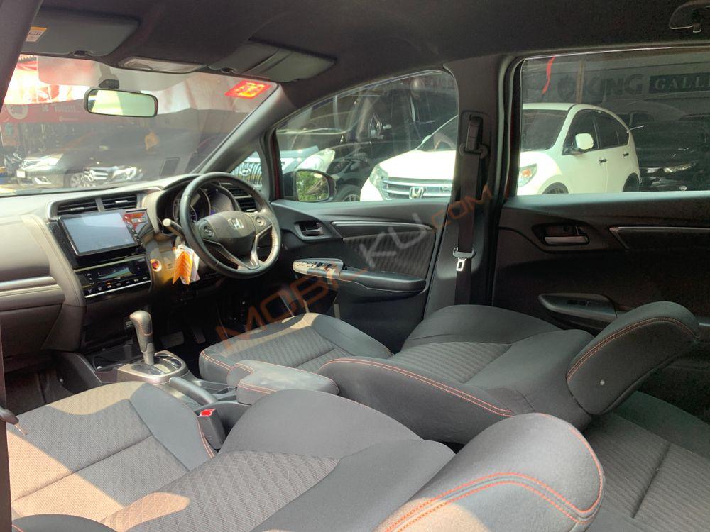 Mobil Honda Jazz 2018