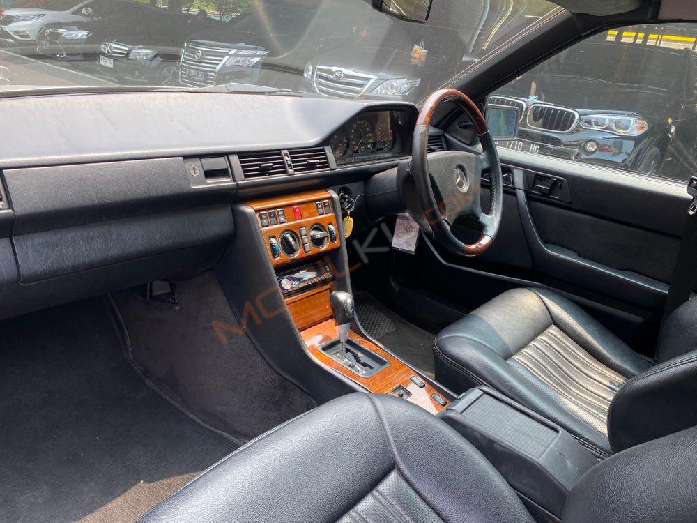 Mobil Mercedes-Benz C-Class 1995