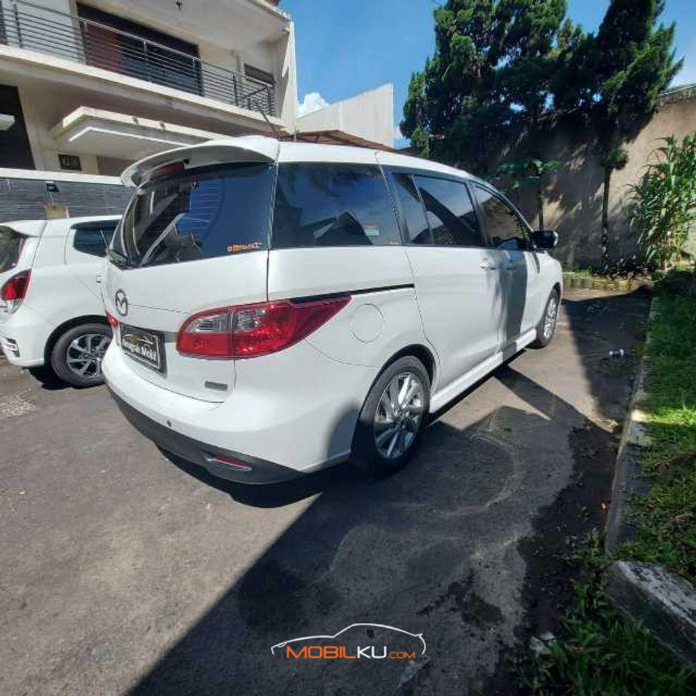 Mobil Mazda 5 2017