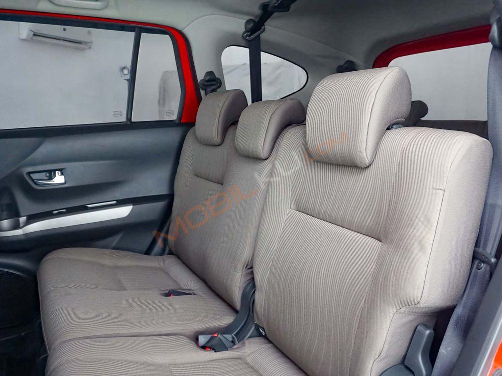 Mobil Toyota Calya 2017