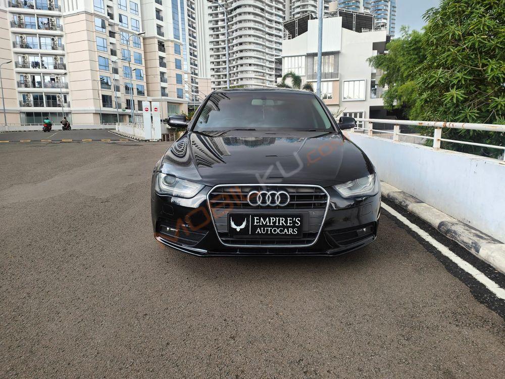 Mobil Audi A4 2014