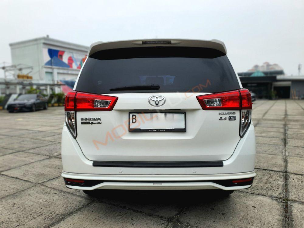 Mobil Toyota Kijang Innova 2020