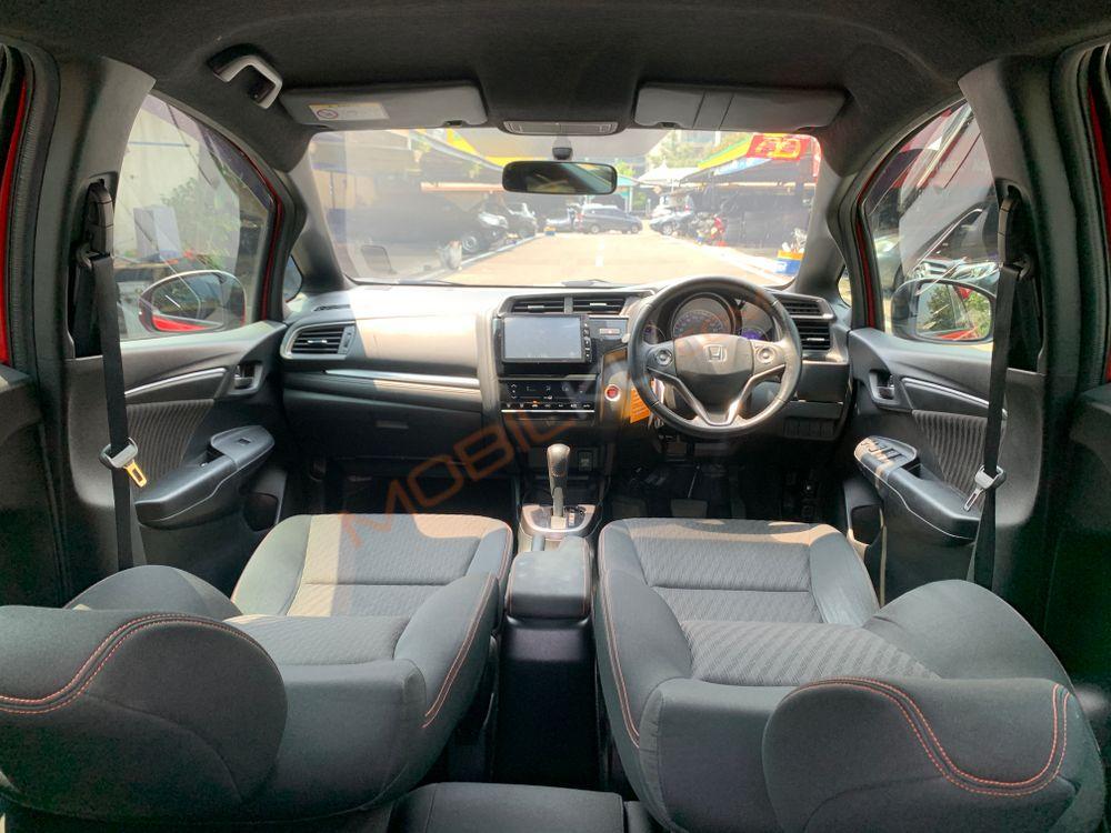 Mobil Honda Jazz 2018
