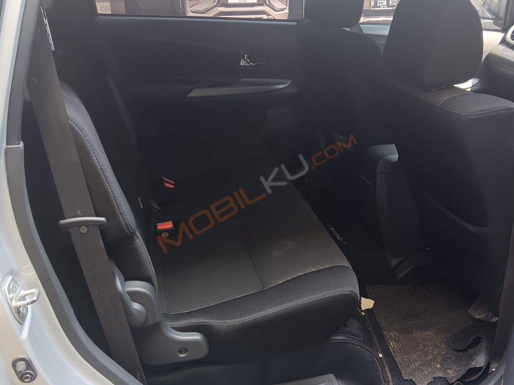 Mobil Toyota Avanza 2017