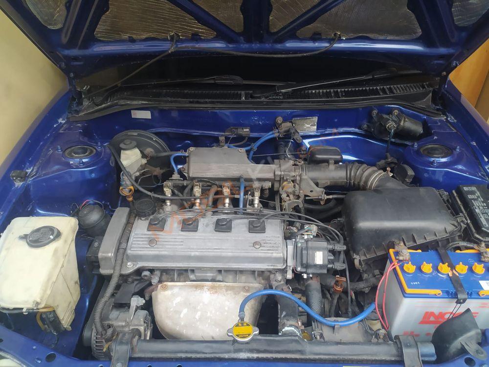 Mobil Toyota Corolla 1996