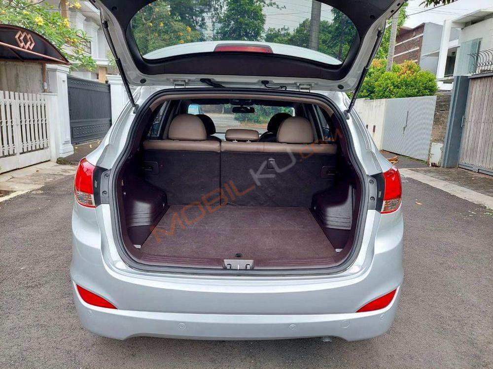 Mobil Hyundai Tucson 2013