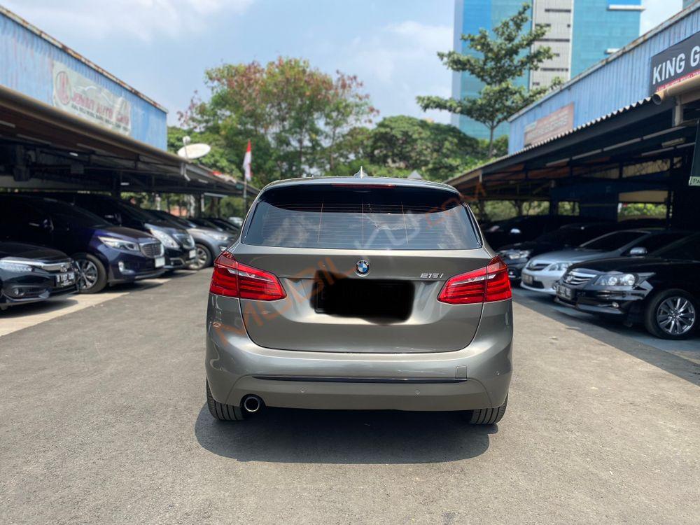 Mobil BMW 2 Series 2015