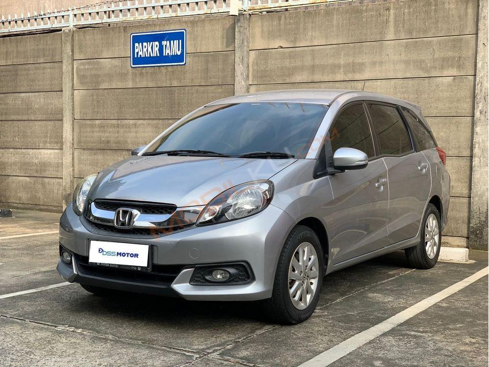 Mobil Honda Mobilio 2016