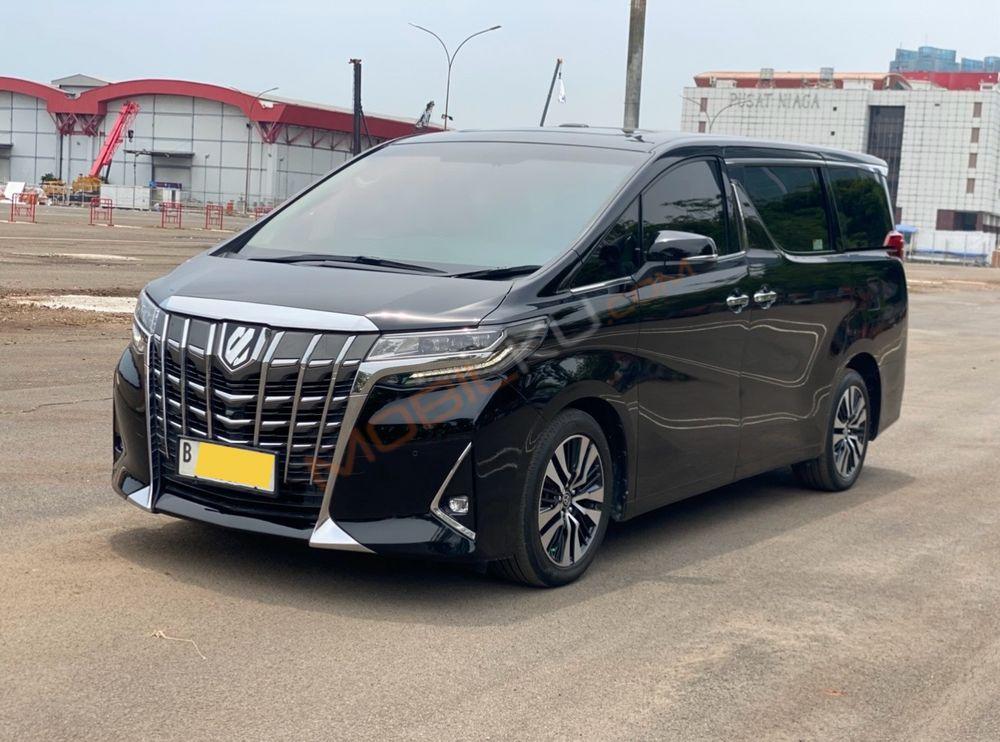 Mobil Toyota Alphard 2019