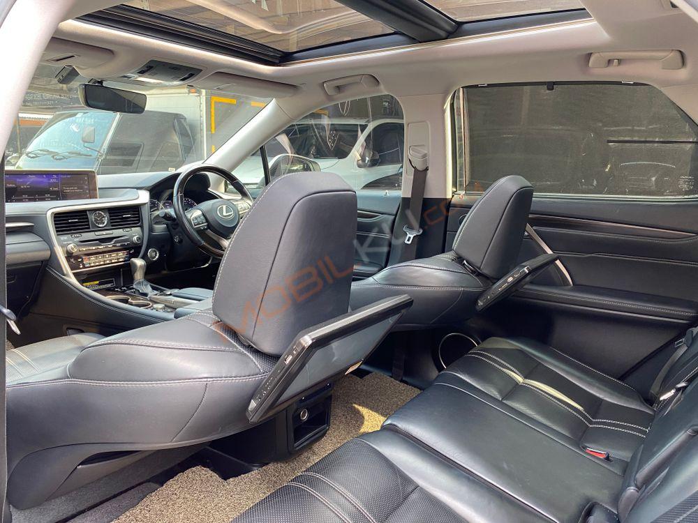 Mobil Lexus RX 2018