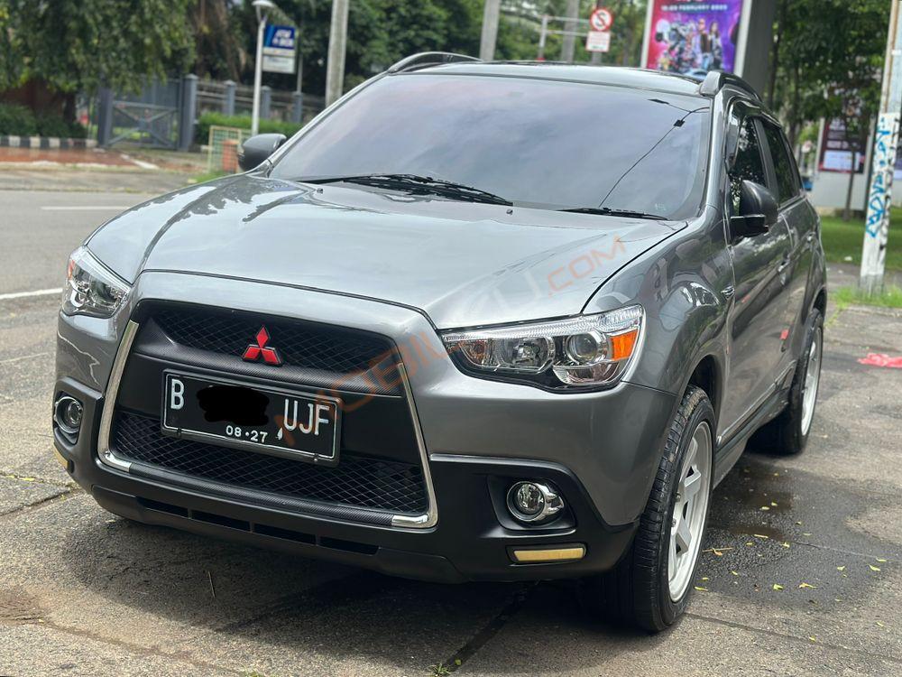 Mobil Mitsubishi Outlander Sport 2012