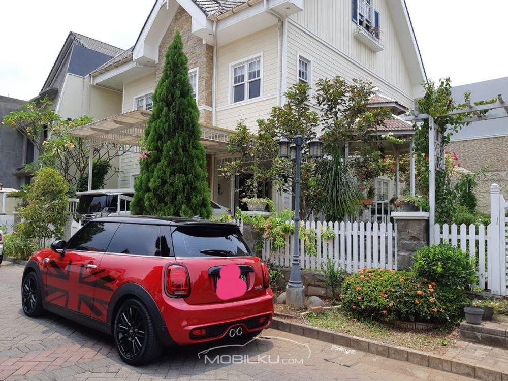 Mobil MINI 5-Door 2017