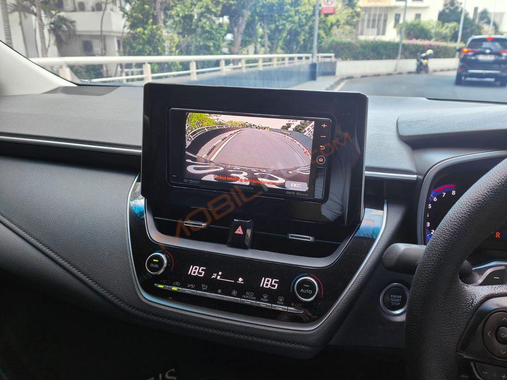 Mobil Toyota Corolla 2021