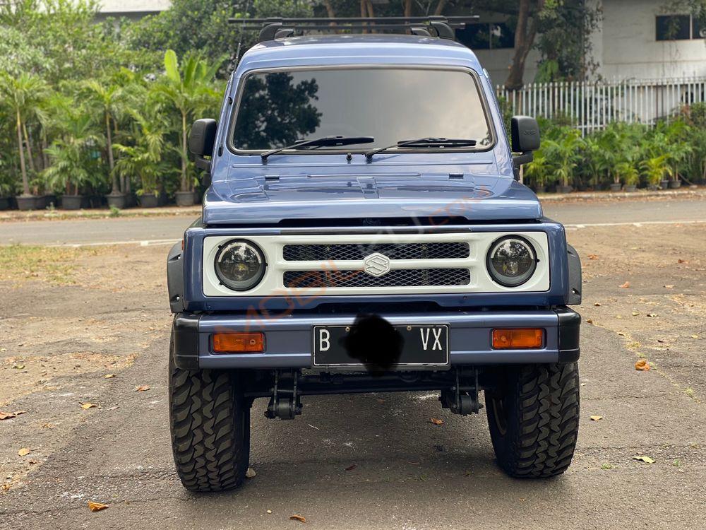 Mobil Suzuki Katana 2005