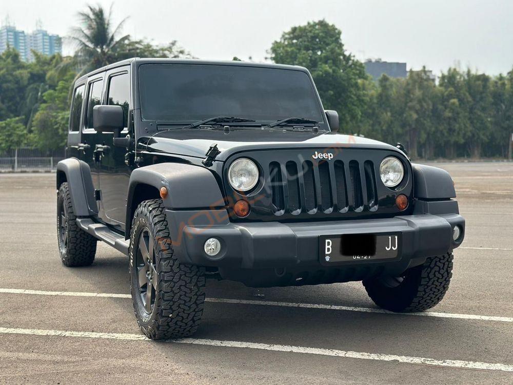 Mobil Jeep Wrangler 2011