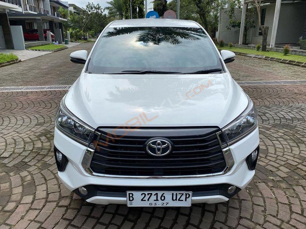 Mobil Toyota Kijang Innova 2022