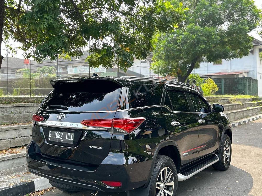 Mobil Toyota Fortuner 2016