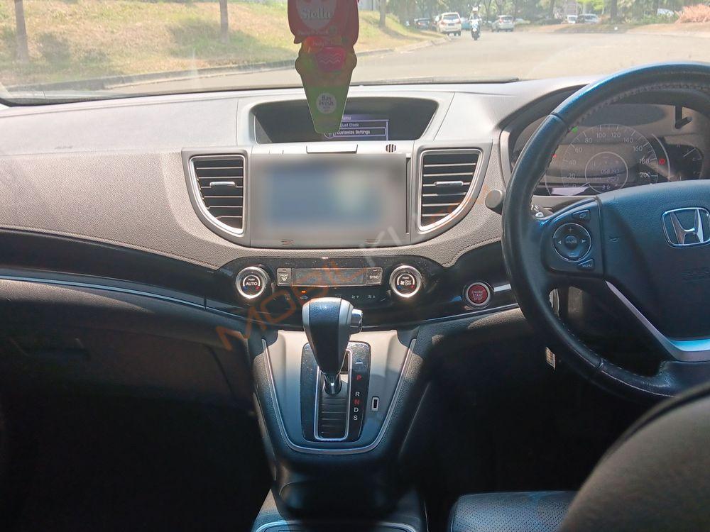Mobil Honda CR-V 2016