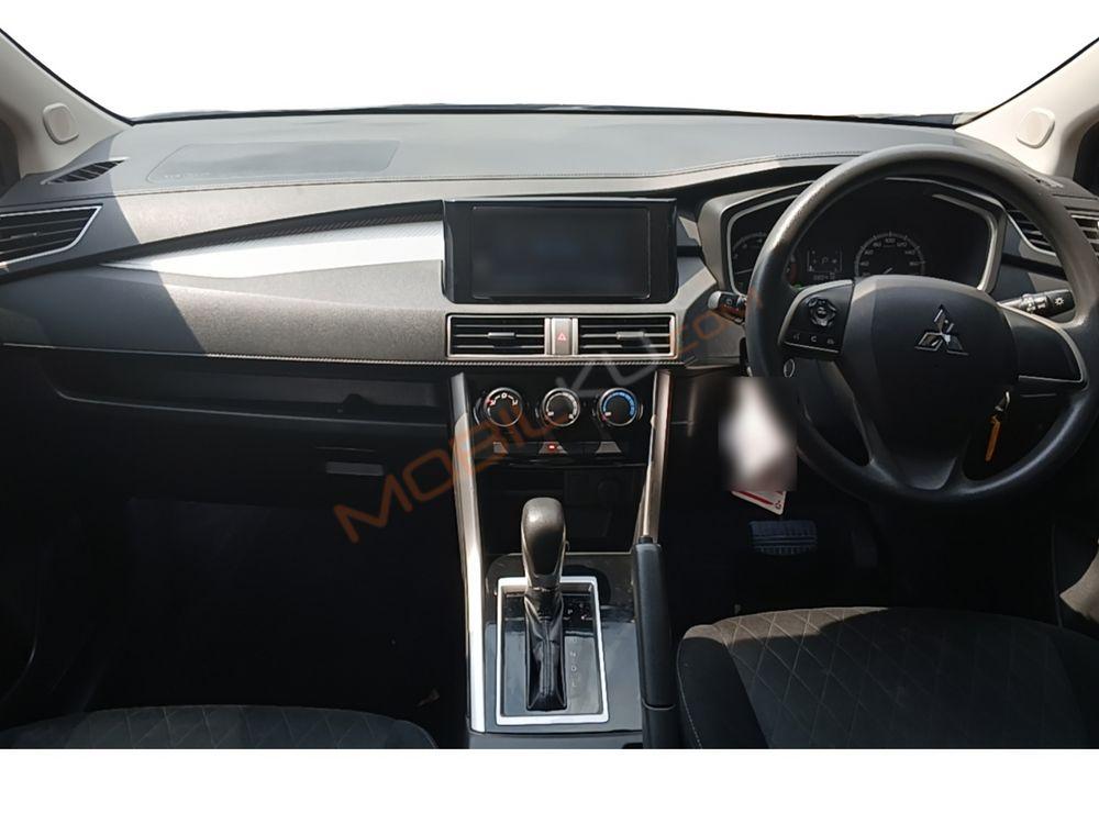Mobil Mitsubishi Xpander 2021
