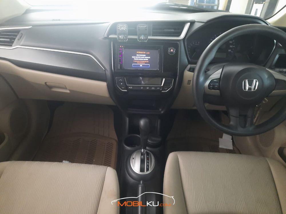 Mobil Honda Mobilio 2017