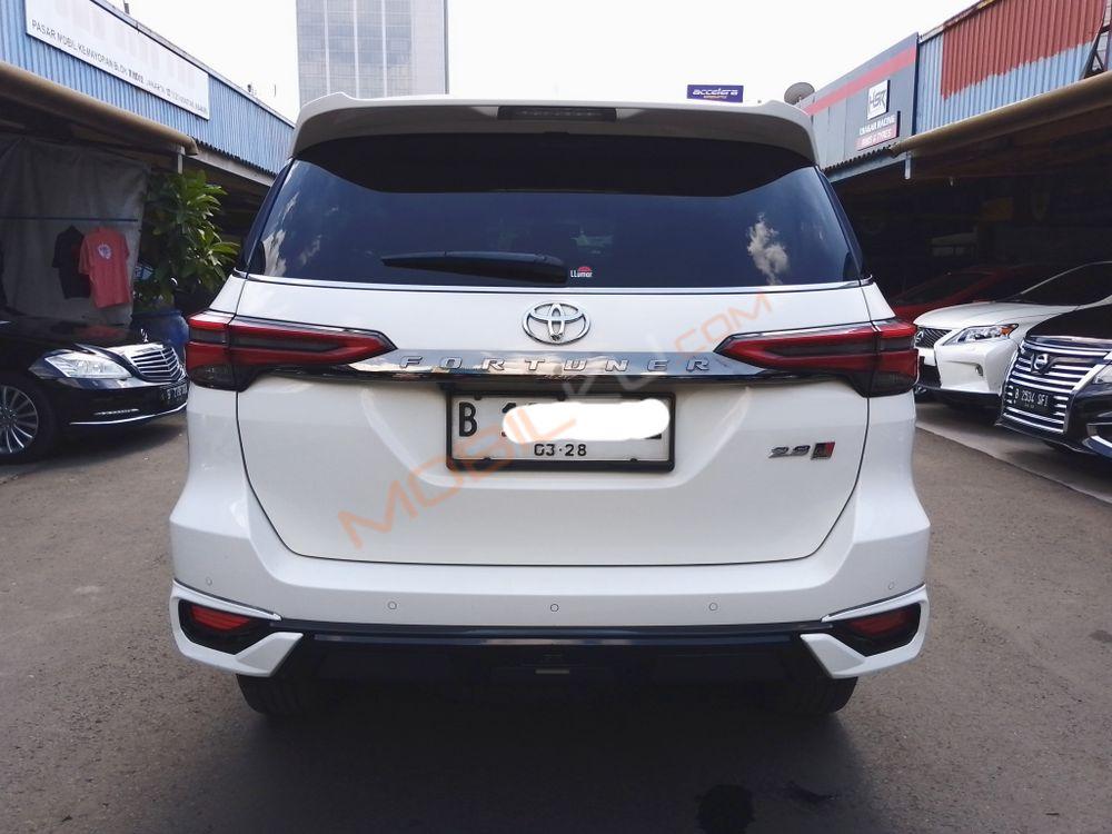 Mobil Toyota Fortuner 2020