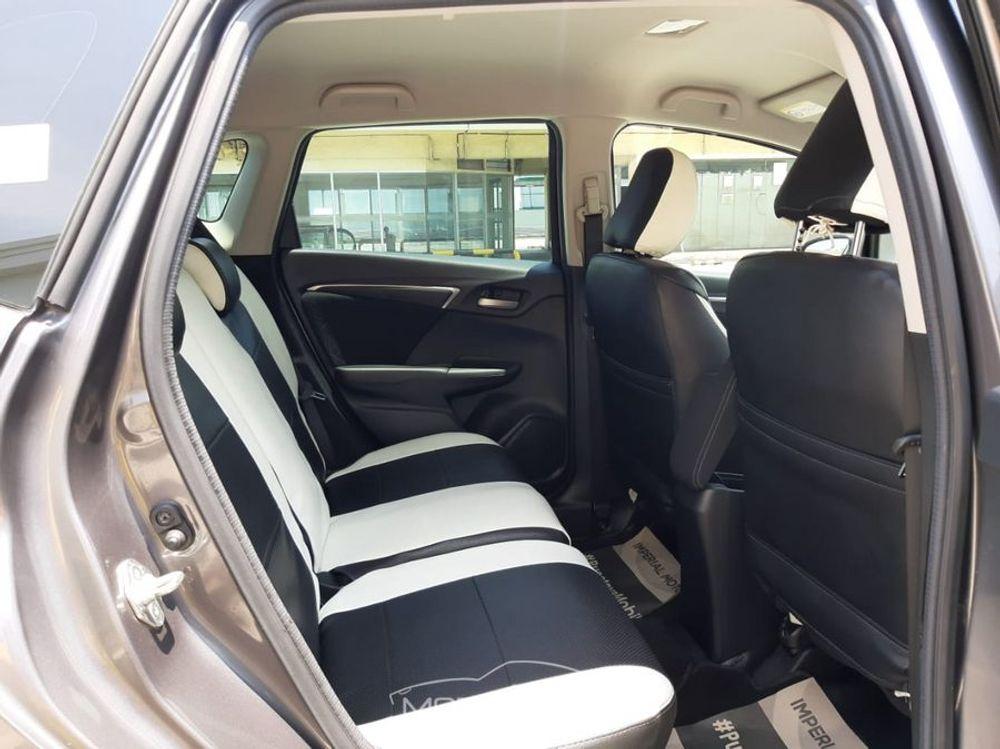 Mobil Honda Jazz 2016