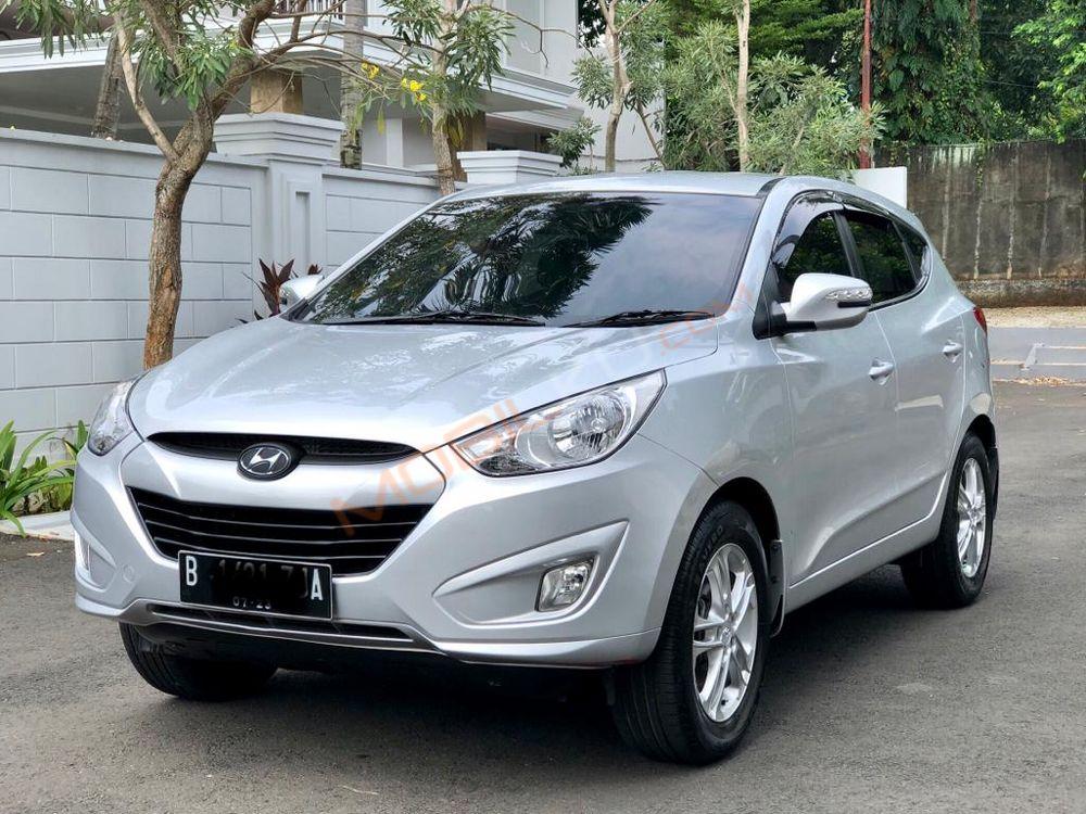 Mobil Hyundai Tucson 2013