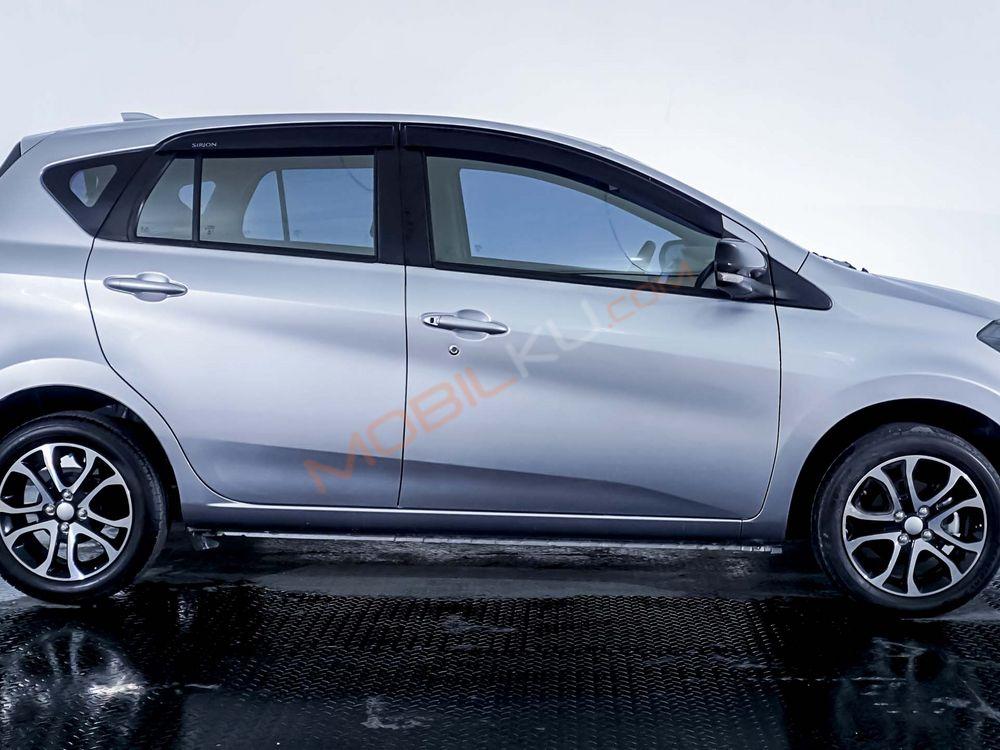 Mobil Daihatsu Sirion 2022