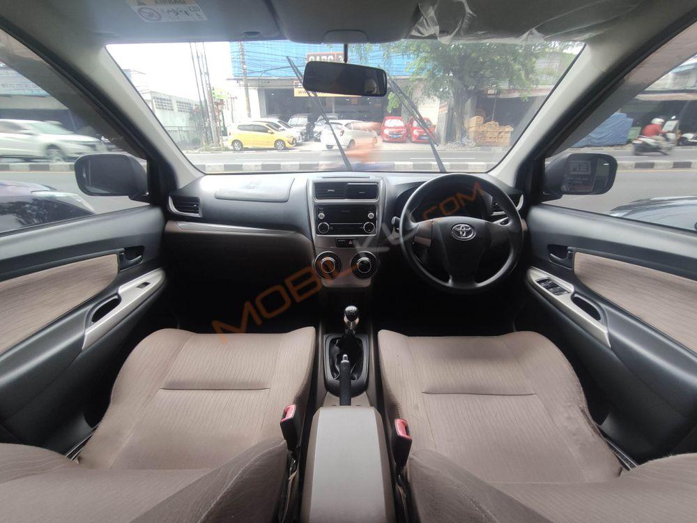 Mobil Toyota Avanza 2016