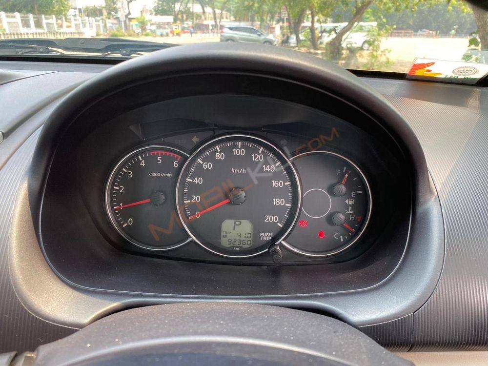 Mobil Mitsubishi Pajero Sport 2013