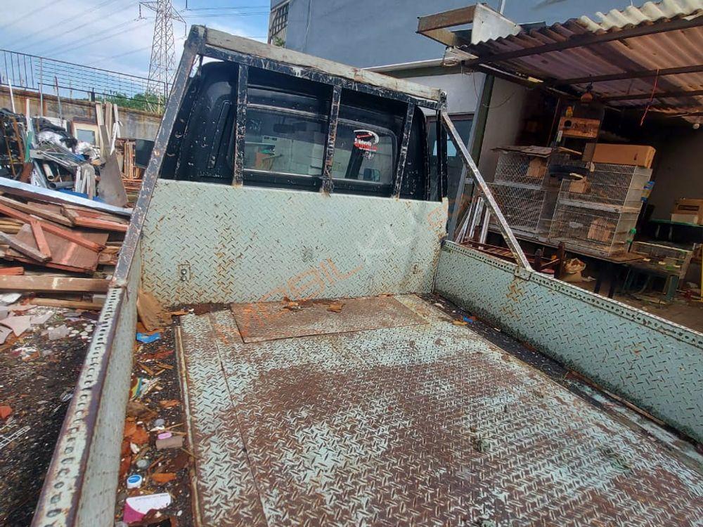 Mobil Suzuki Carry 2014