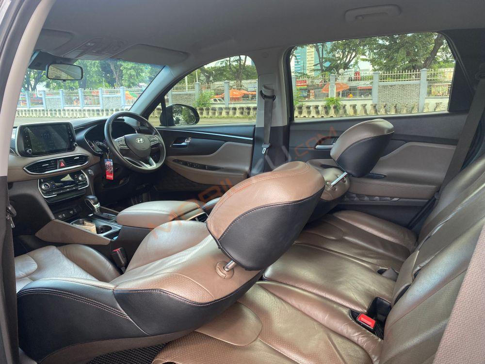 Mobil Hyundai Santa Fe 2018