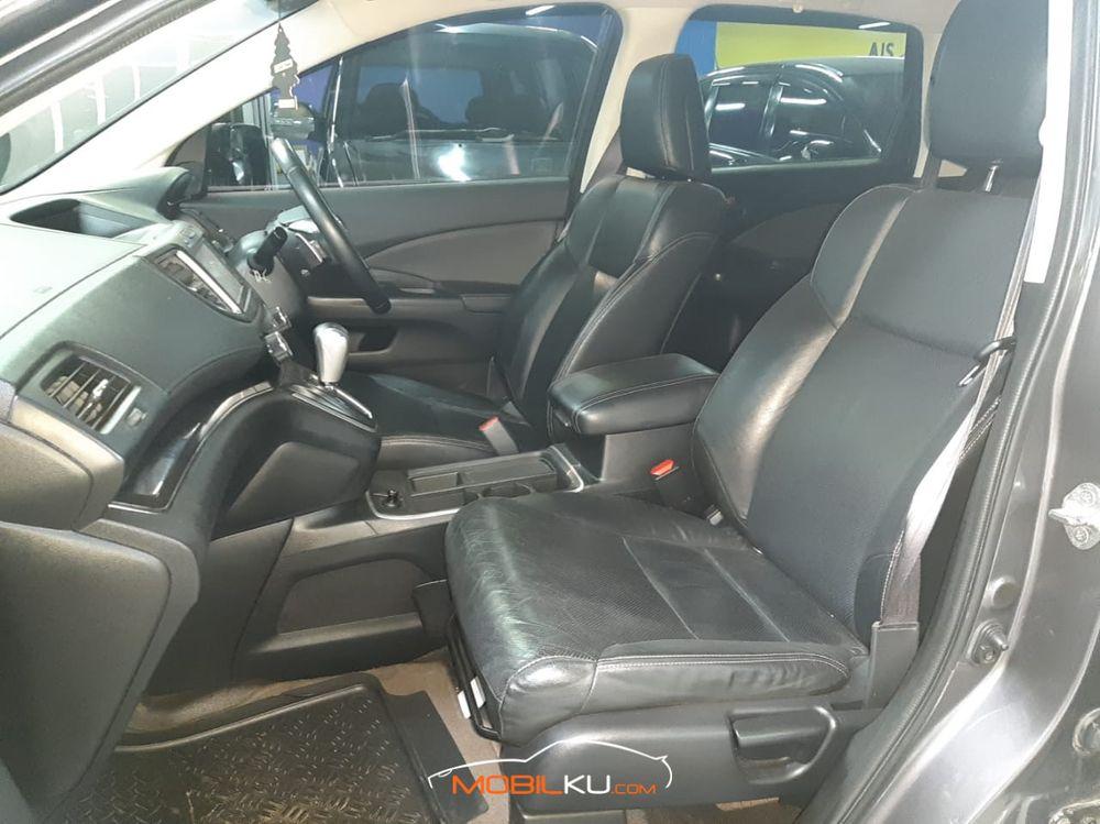 Mobil Honda CR-V 2015