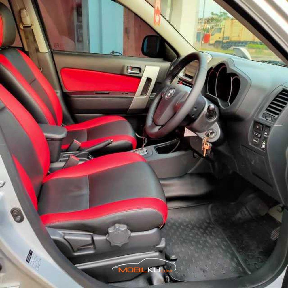 Mobil Toyota Rush 2016