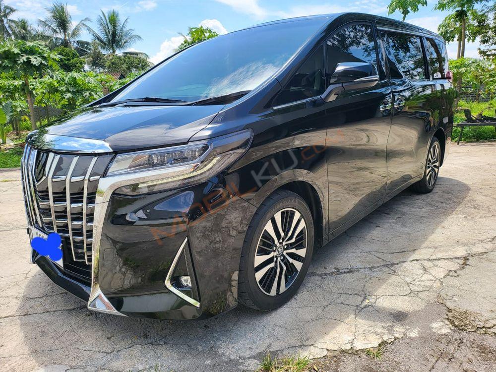 Mobil Toyota Alphard 2019