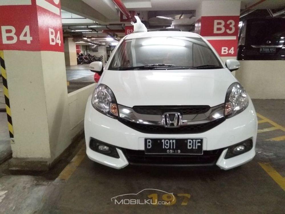 Mobil Honda Mobilio 2014