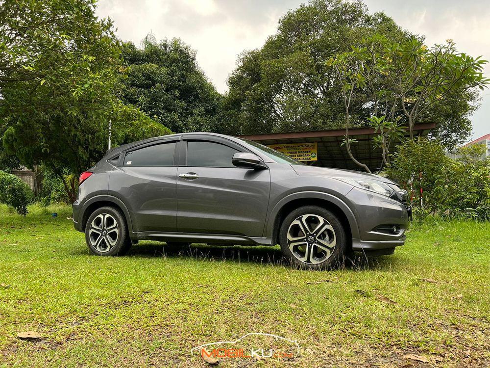 Mobil Honda HR-V 2017